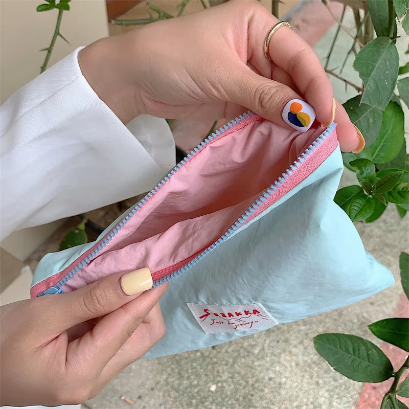 Simple Black Canvas Cosmetic Clutch Bag Large Makeup Organizer Bags Korean Cosmetic Pouch Women Cute Toiletry Beauty Case