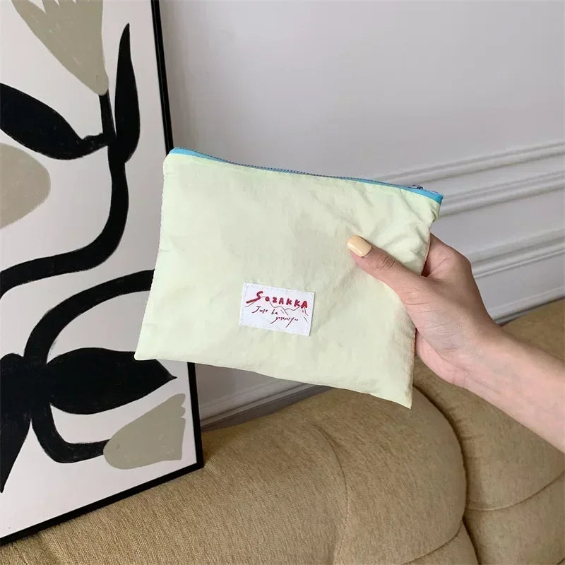 Simple Black Canvas Cosmetic Clutch Bag Large Makeup Organizer Bags Korean Cosmetic Pouch Women Cute Toiletry Beauty Case
