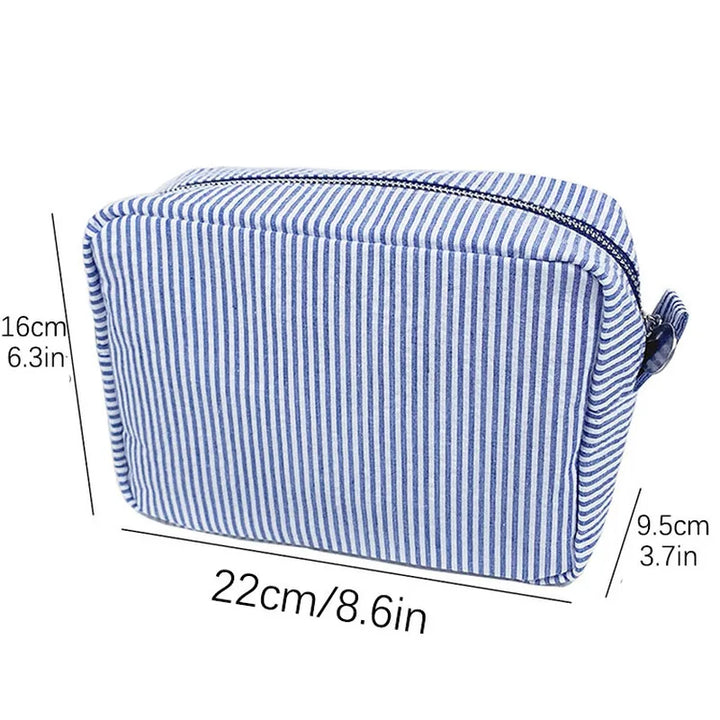 Trousse de Maquillage Seersucker à Volants Bleu – Rayures